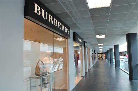 foxtown burberry|burberry outlet near me.